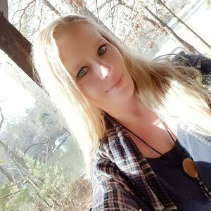 Meet your Posher, Deanna